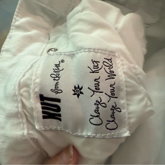 Kut from the Kloth White Bermuda Shorts - Picture 4 of 4